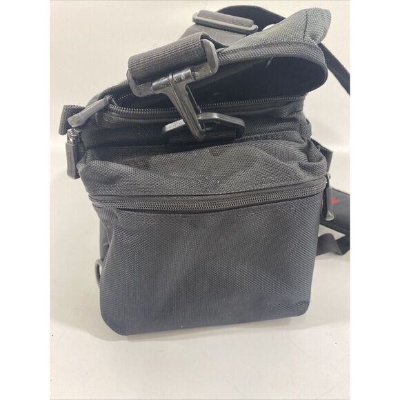 Canon Rebel Nylon Padded Camera Equipment Bag Strap + Pockets 14" x 8" x 8.5" - Picture 13 of 16